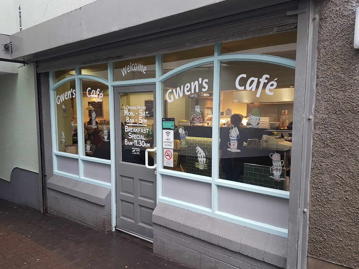 Gwen's Cafe