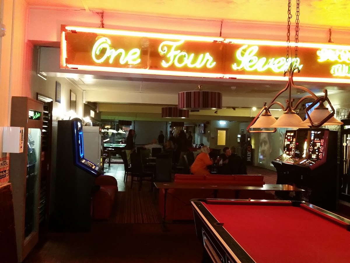 Merlin’S Sports Bar
